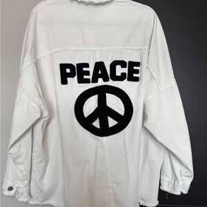 DAVI & DANI shacket with cute Peace design on the back